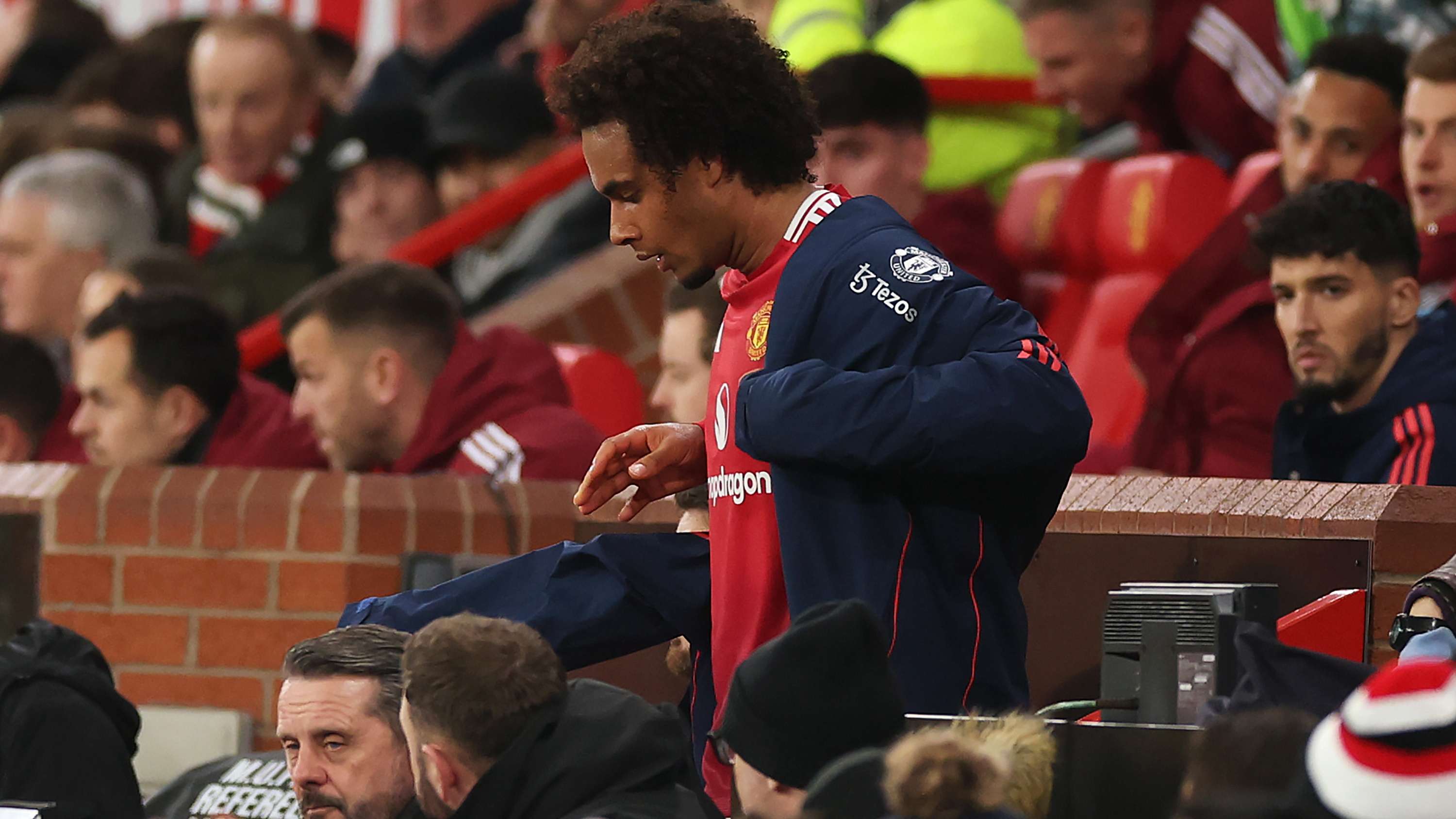 家队之间的 家队之间的